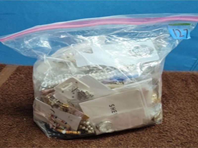 Main image 5