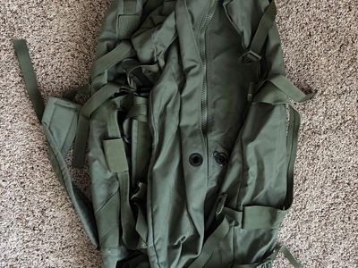 Army duffle with backpack straps