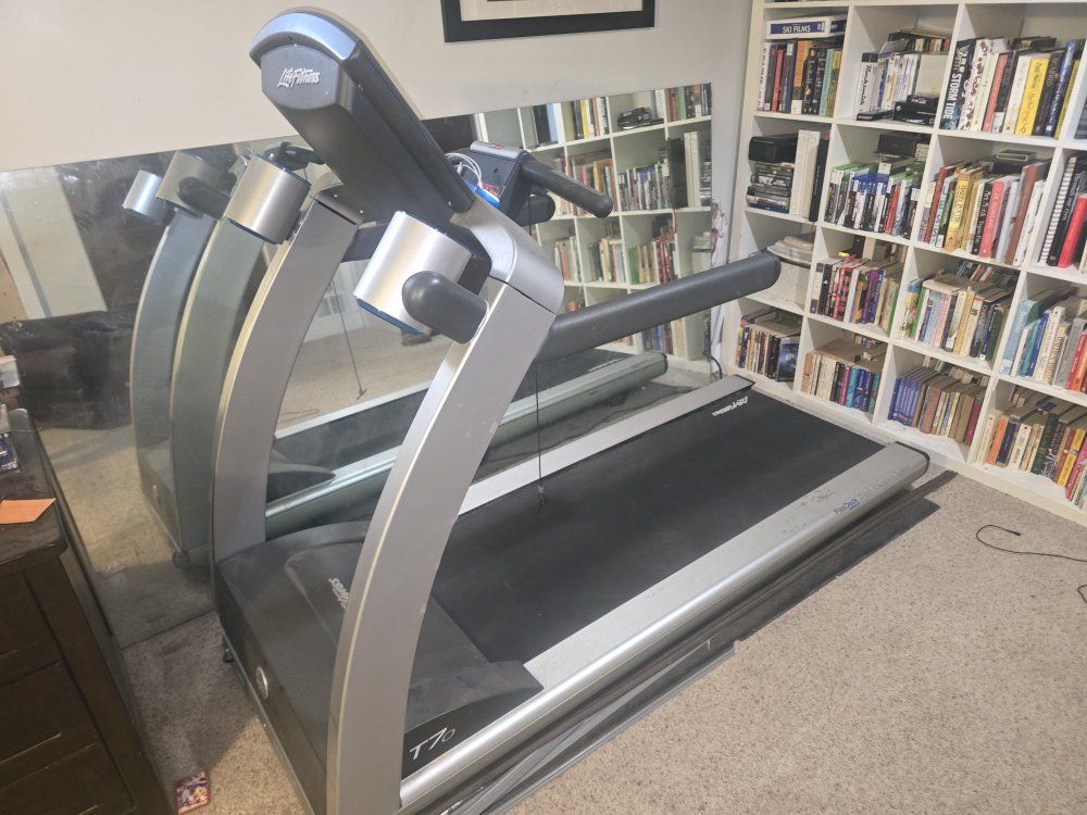 free * life fitness treadmill