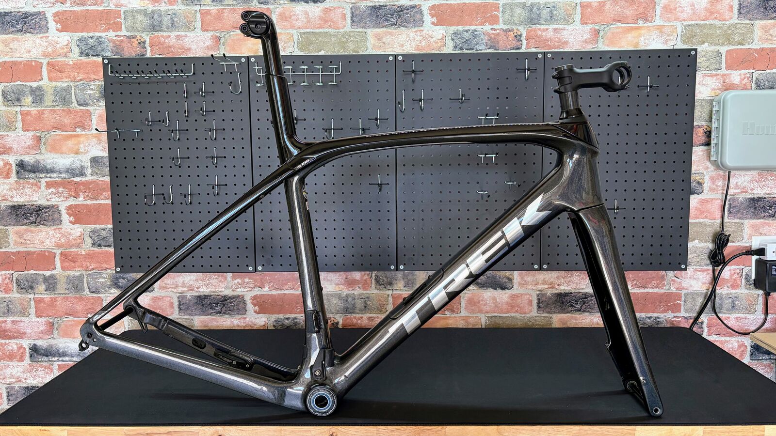 2022 Trek Domane SLR Gen 3 Carbon Frame Size 54