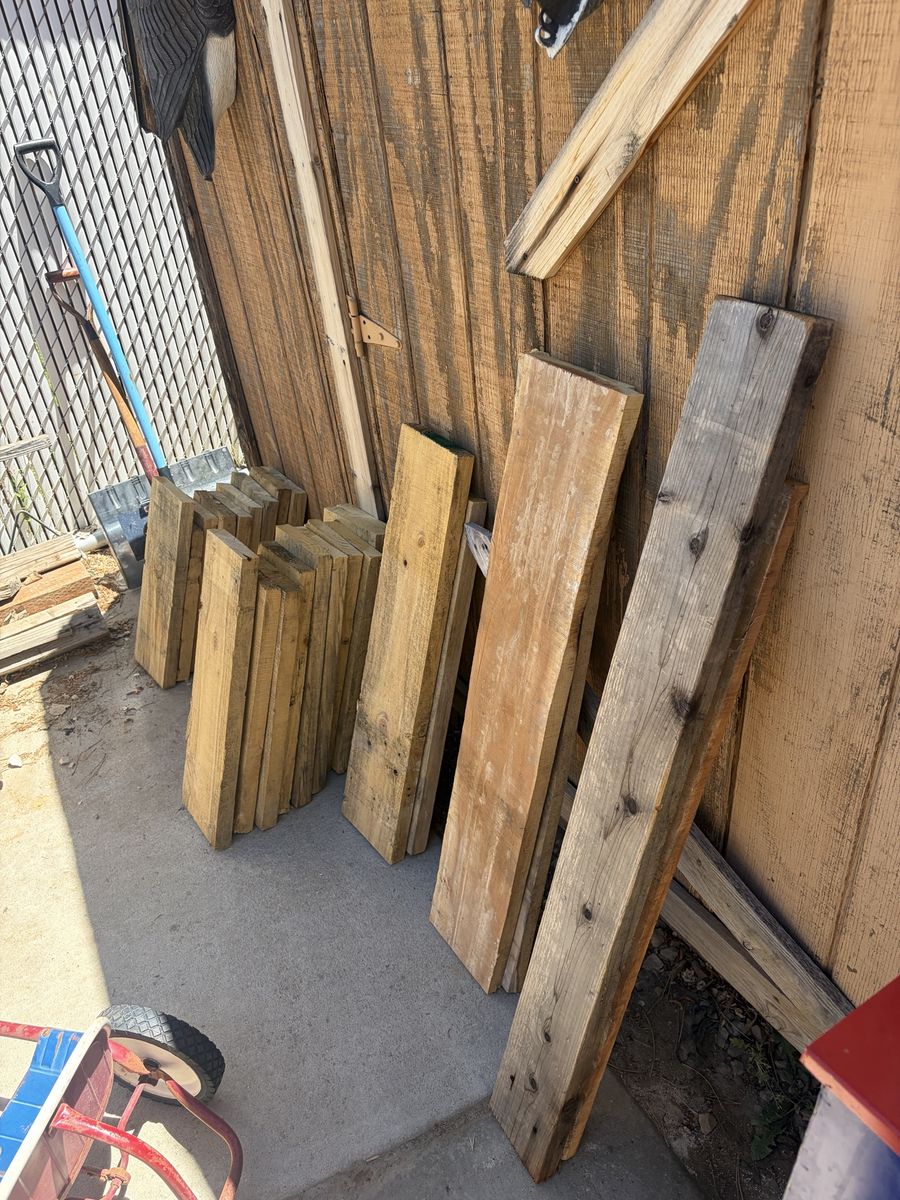 Reclaimed Wood Planks - Various Sizes, Rustic, Perfect for DIY Projects