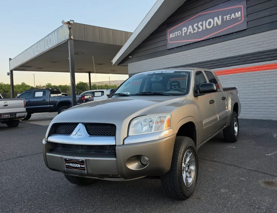 2006 Mitsubishi Raider XLS