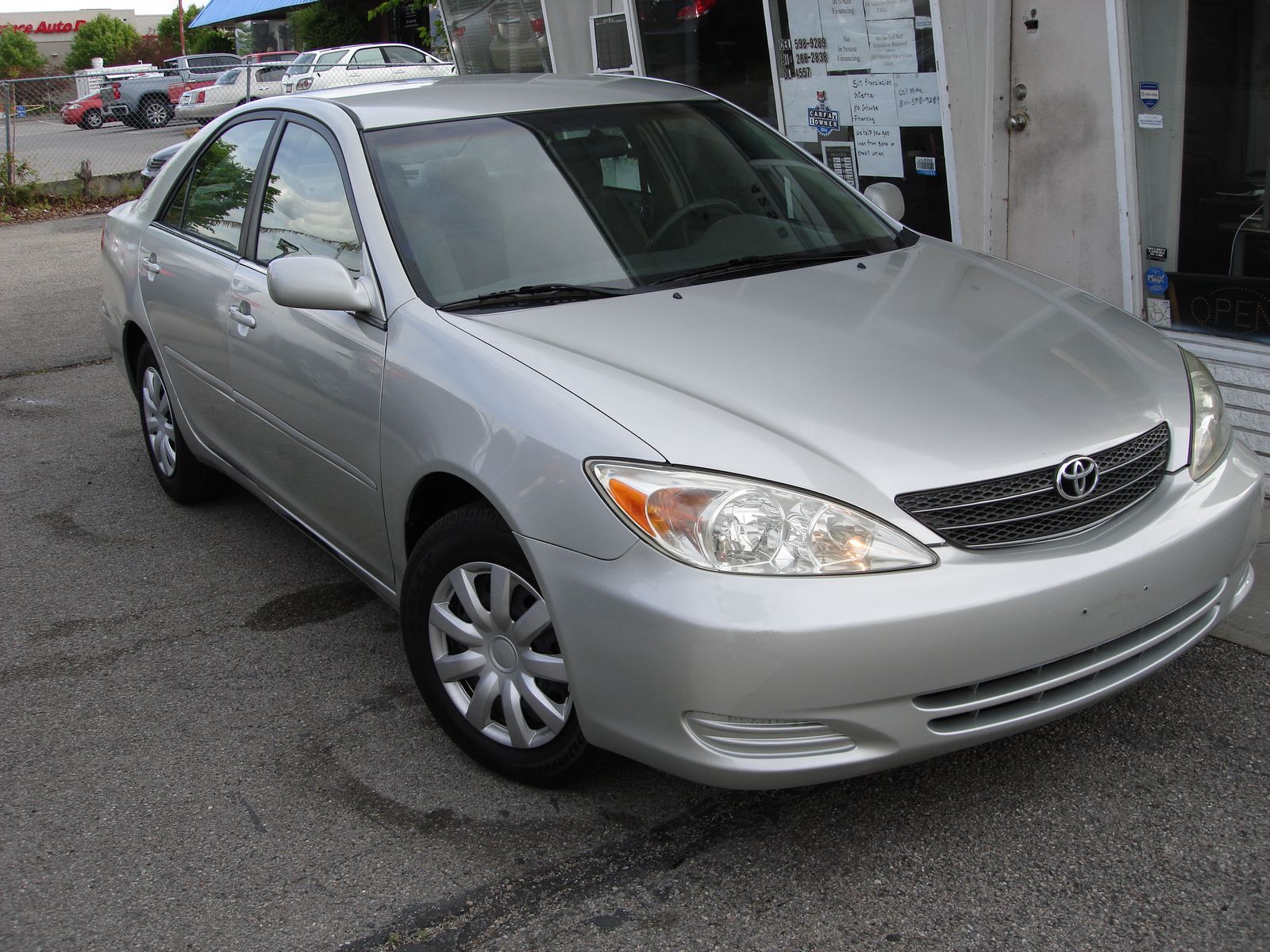 2004 Toyota Camry LE