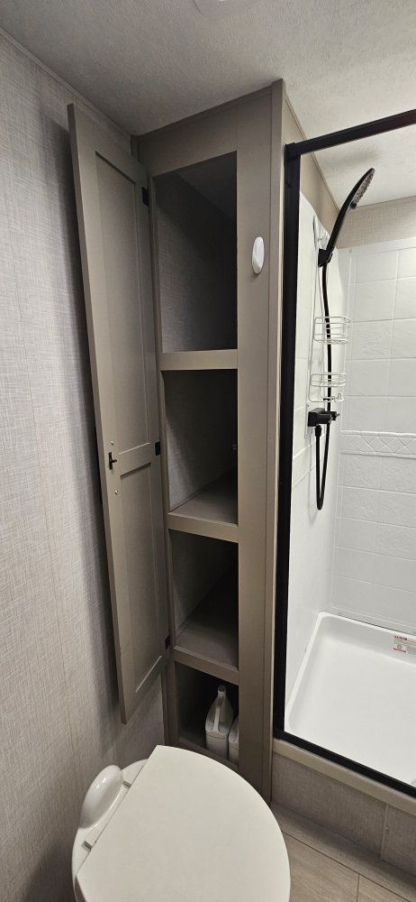 Main image 12