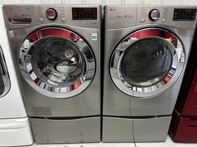 Lg Steam Electric Front Load Set With Pedestals
