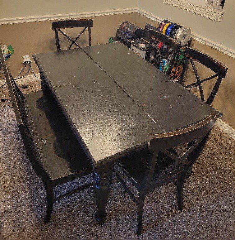 Kitchen Table w/ chairs