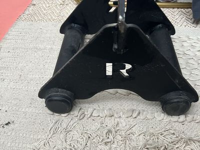 ROGUE MONSTER GRIP TRIANGLE