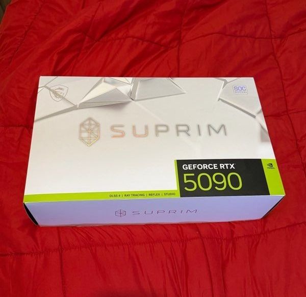MSI Suprim RTX 5090 SOC      New
