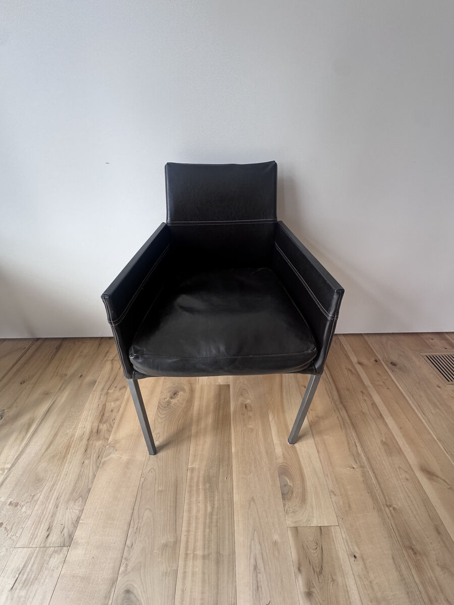 Set of 12 leather chairs - good condition