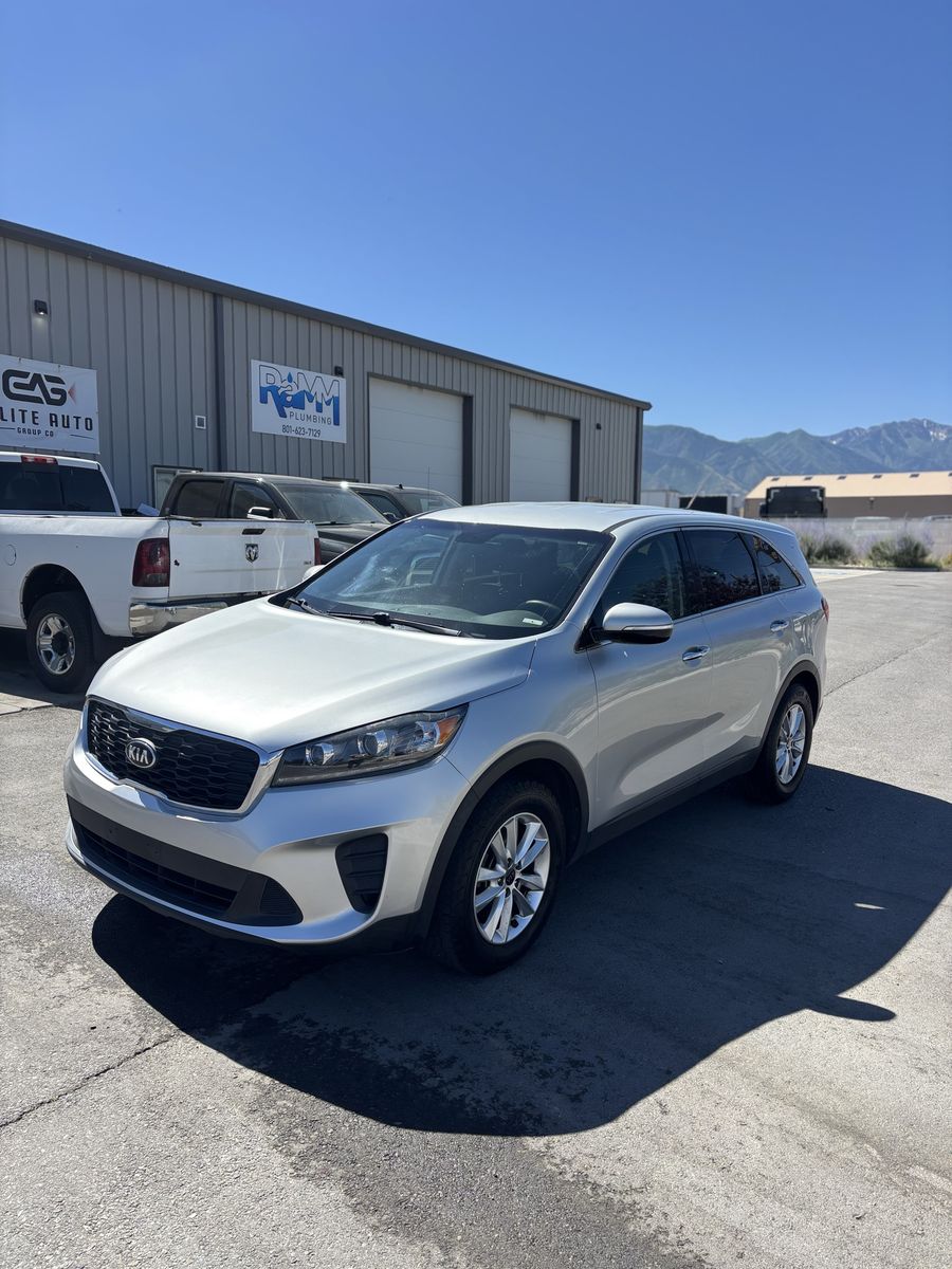 2020 Kia Sorento LX