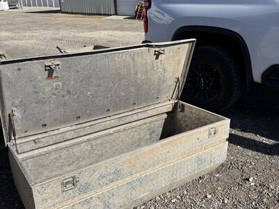 Aluminum Diamond Plate Truck Bed Tool Box