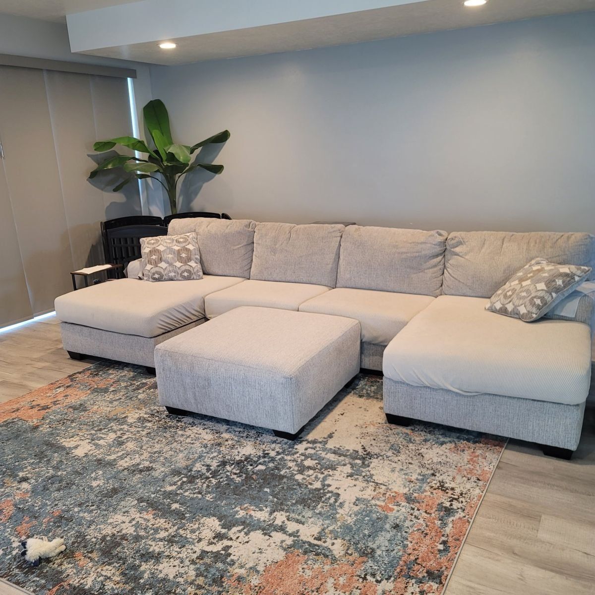Spacious Light Gray Sectional Sofa with Ottoman - U-shaped, Modern Fabric Couch