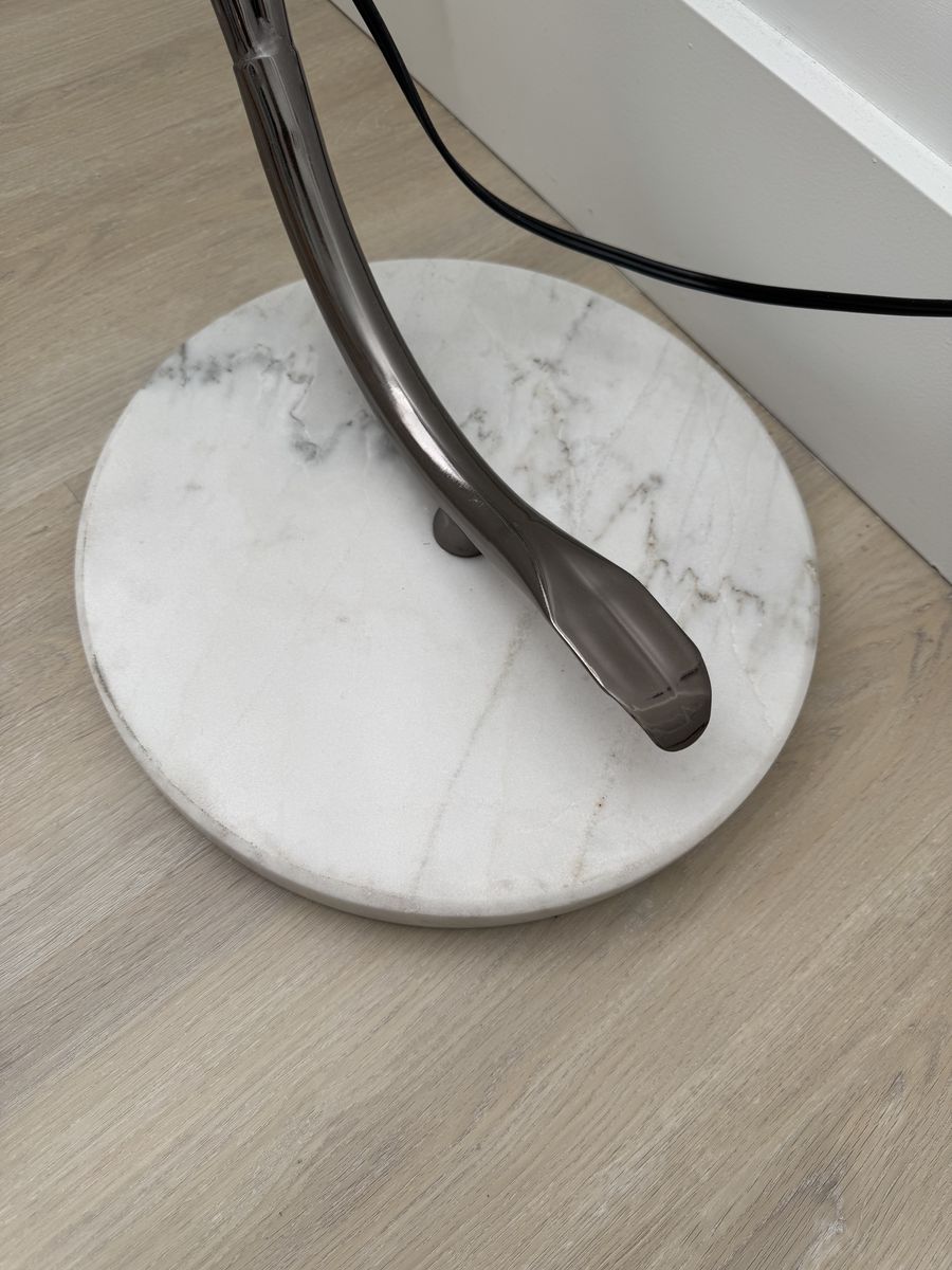 Main image 6