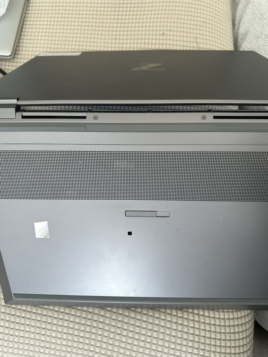 Main image 4