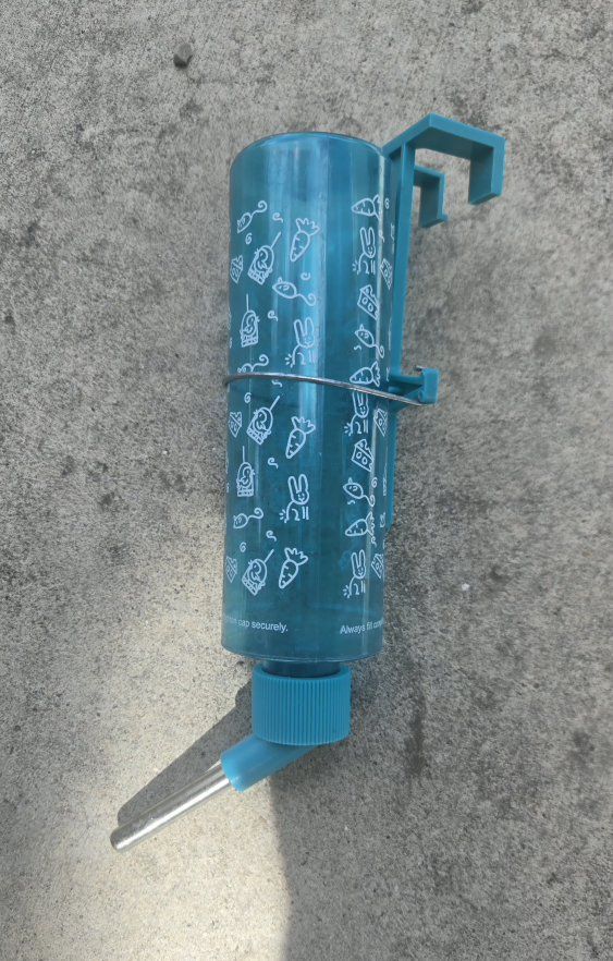 Blue Small Animal Water Bottle 8oz with Cage Mount