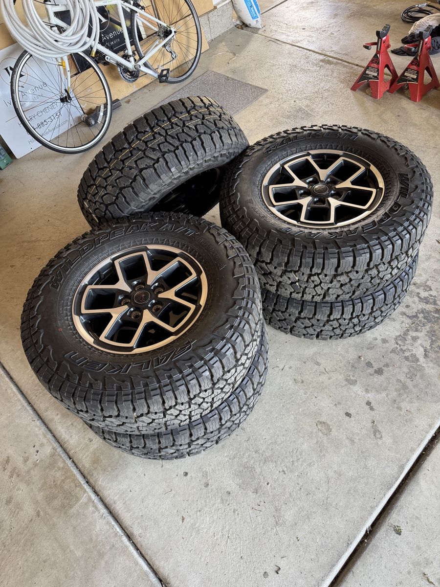 2026 Jeep Gladiator JT takeoff wheels and tires