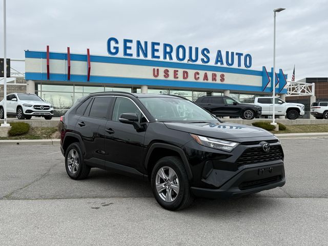 2025 Toyota RAV4 XLE