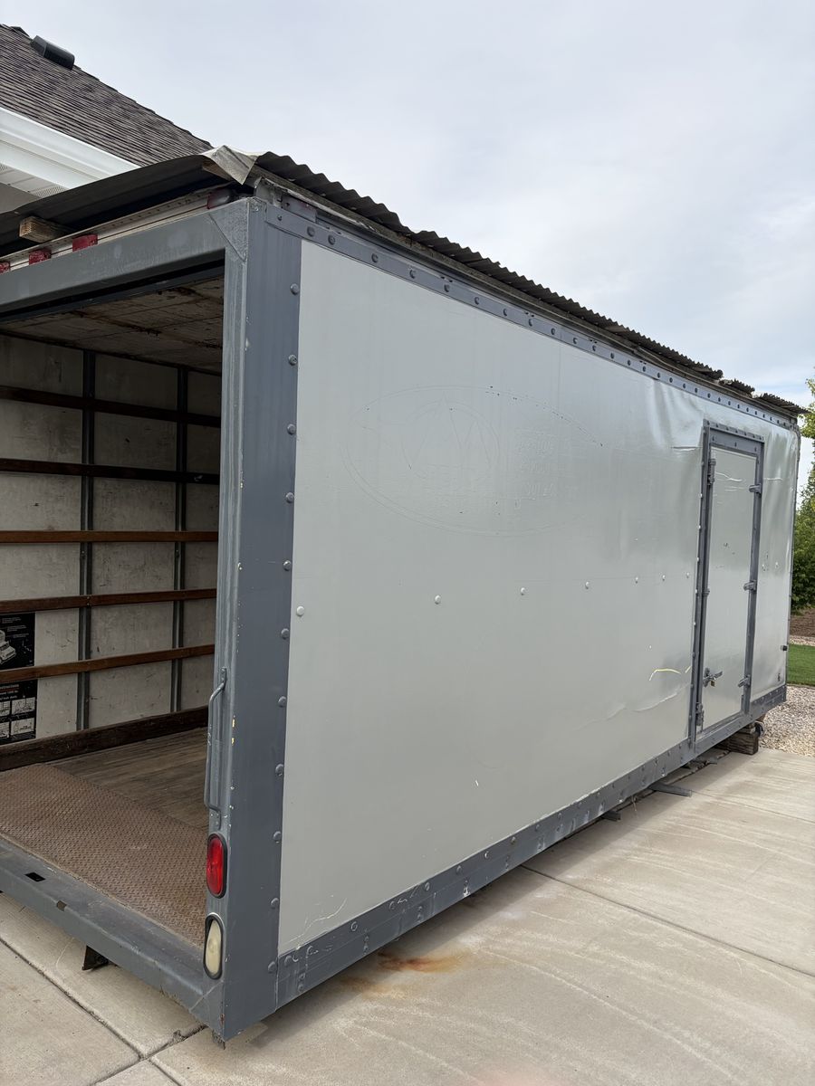 Storage pod