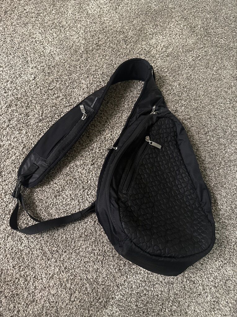 Sherpani Over the shoulder Sling Travel Bag