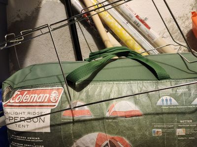 Coleman Sunlight ridge 6 person 13x11 tent