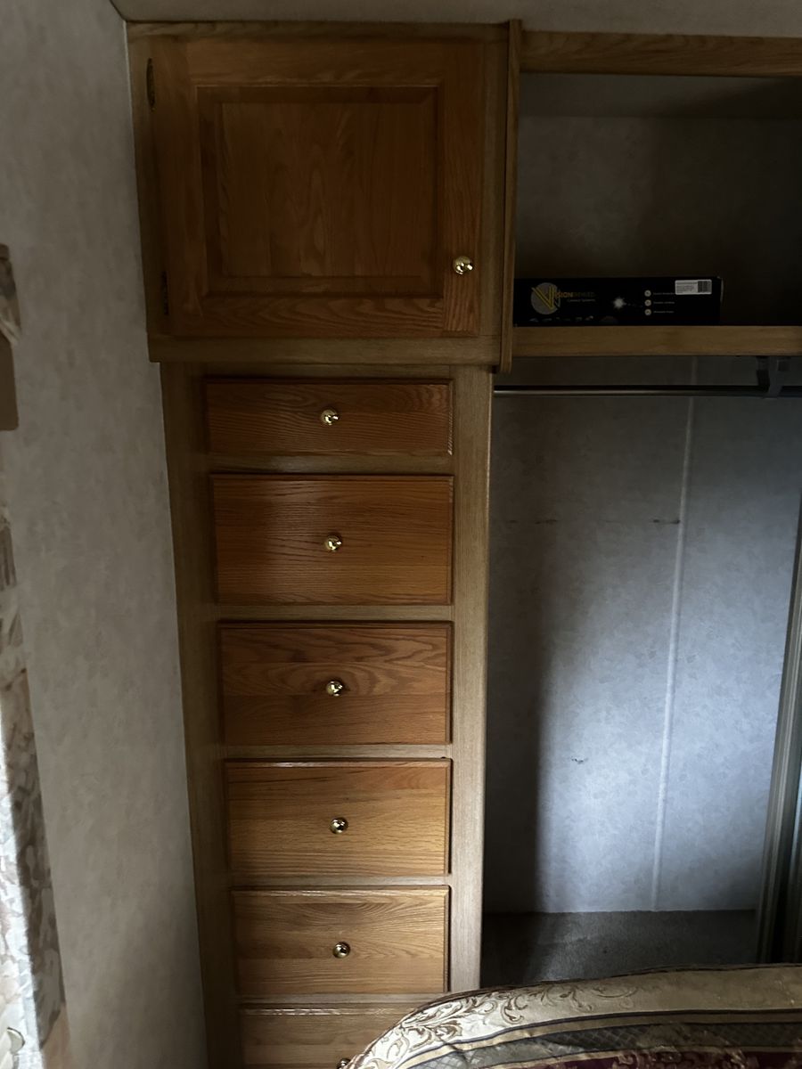 Main image 33