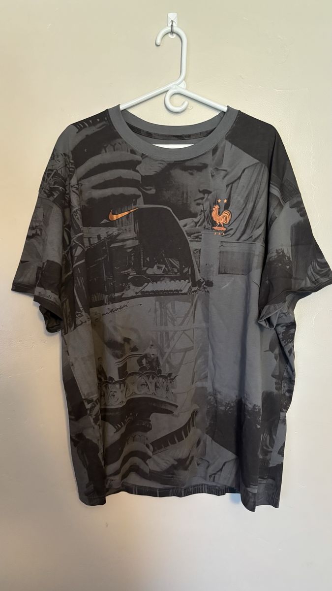 Nike FFF French Football Statue of Liberty Graphic T-Shirt Gray XXL