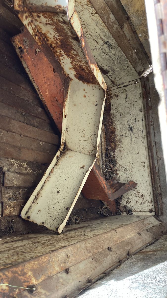 Main image 3