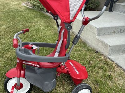 Radio Flyer 4-in-1 Trike