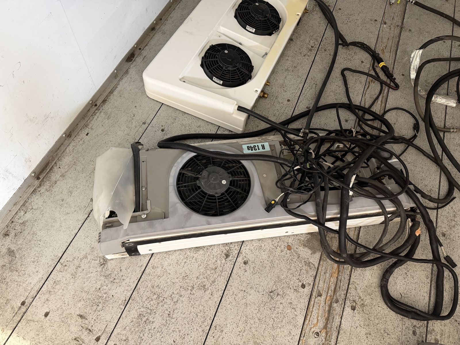 Main image 6