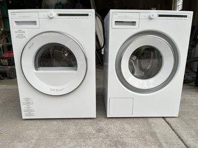 ASKO W208V.W.U Washer & T208V.W.U. Dryer