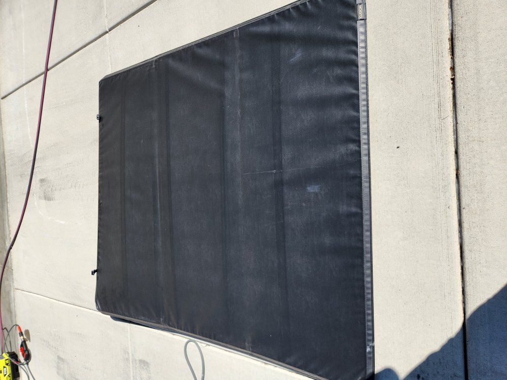 Gator SFX Tri-Fold Soft Folding Tonneau Cover