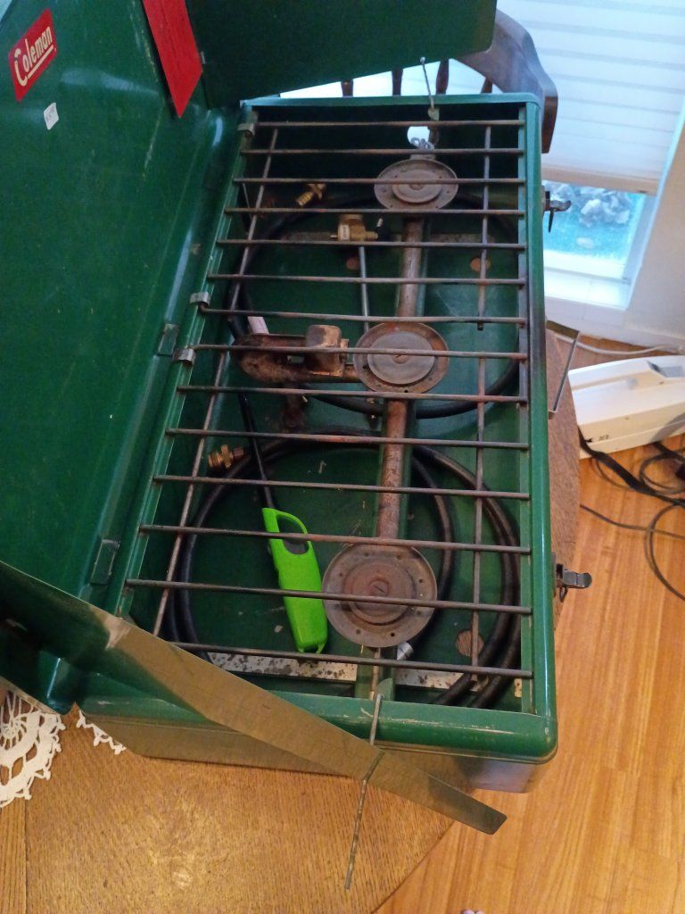 Vintage 3 burner Coleman stove