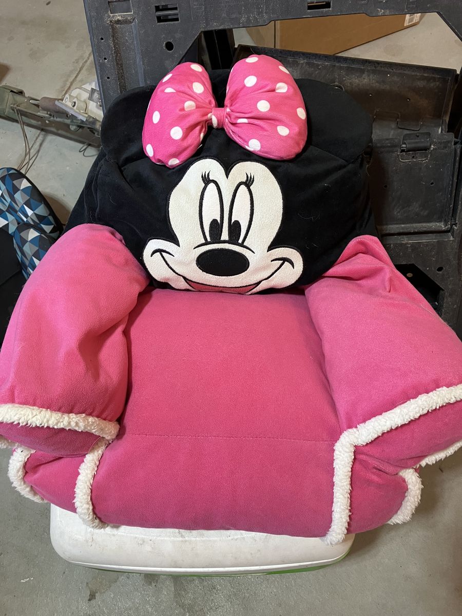 Minnie Mouse bean bag chair