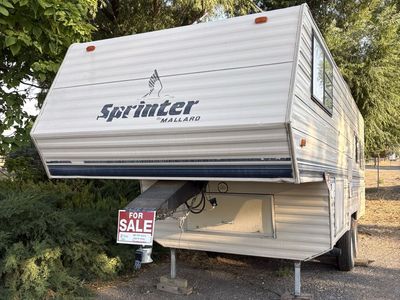 1990 Mallard Sprinter 5th Wheel Camper Trailer