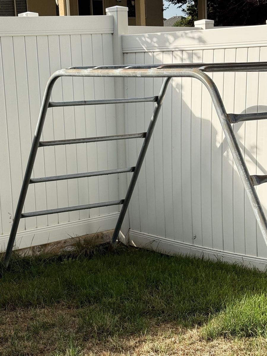 Climbing bars