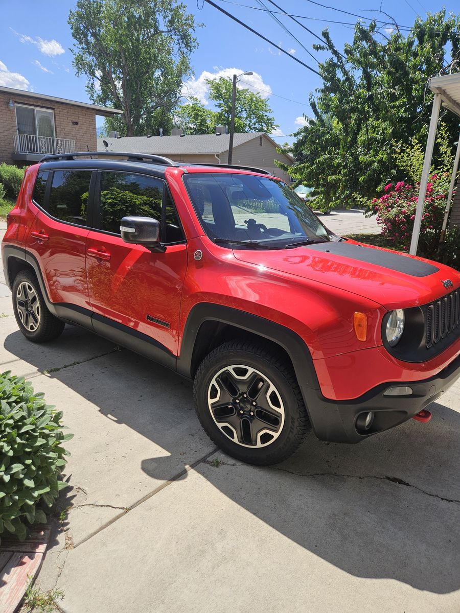 2016 Jeep Renegade Trailhawk