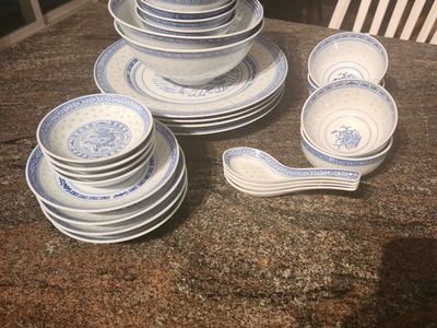 Vintage Chinese Rice Flower Porcelain Set - Dragon Pattern - Teacups, Bowls, Plates, Spoons (34 pieces)