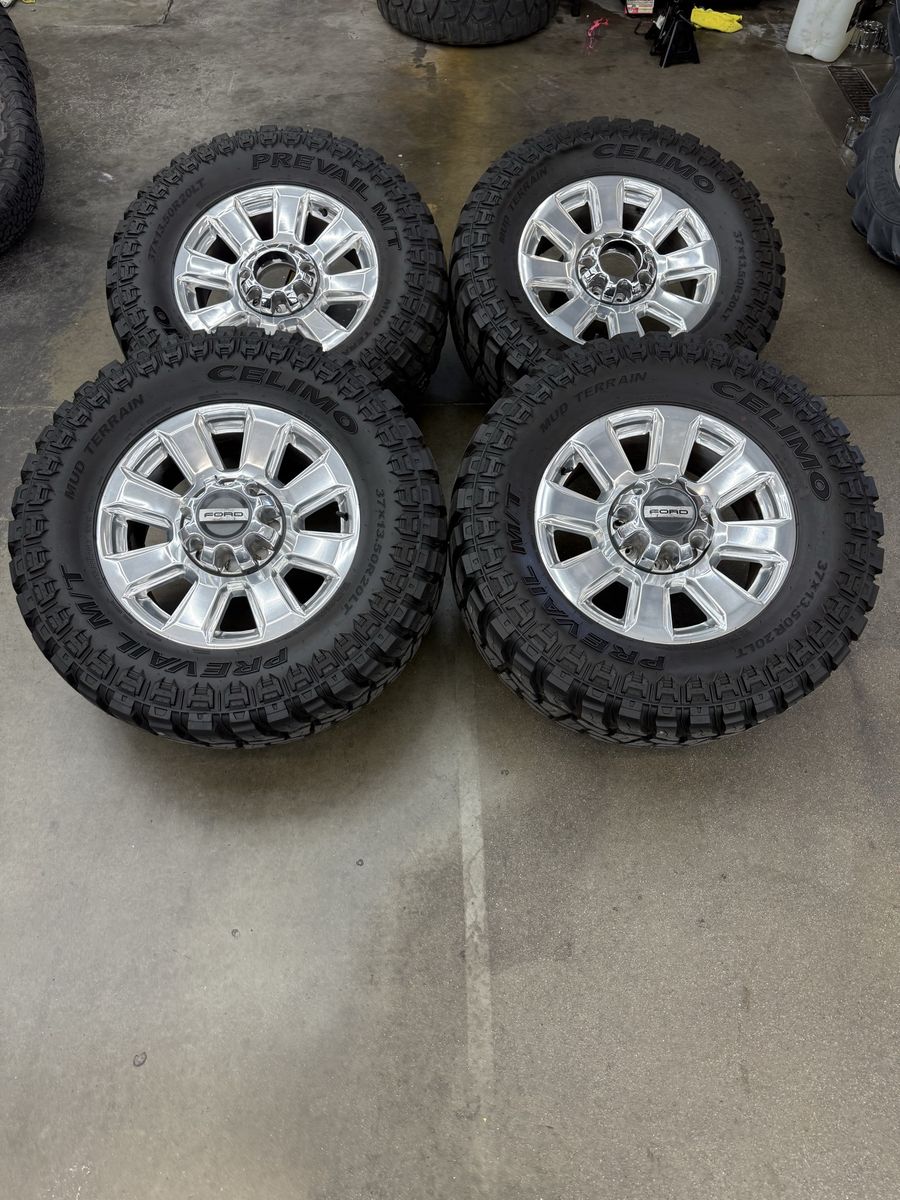 NEW 2022 f350 platinum OEM 20in wheels/ 37x13.50r20 tires