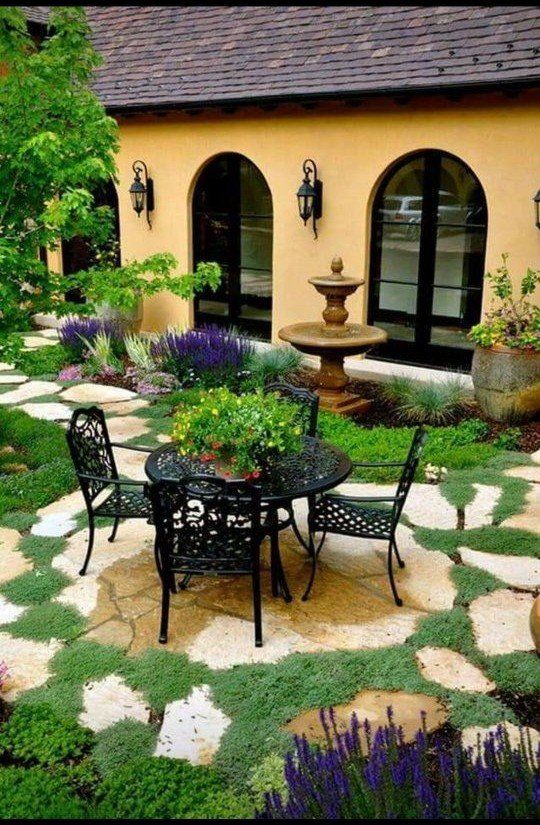 Natural Flagstone Pallets for Landscaping, Patio, and Walkways