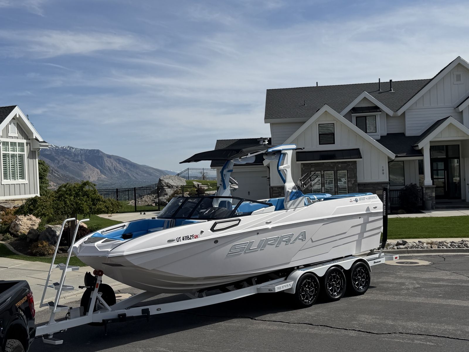 Supra SE 550 Wake Boat with Trailer - White and Blue