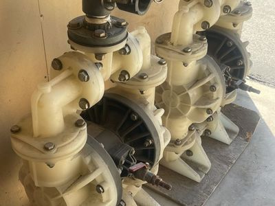 SANDPIPER DIAPHRAM PUMPS