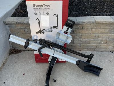 NEW Yakima Stage 2 Bike Rack