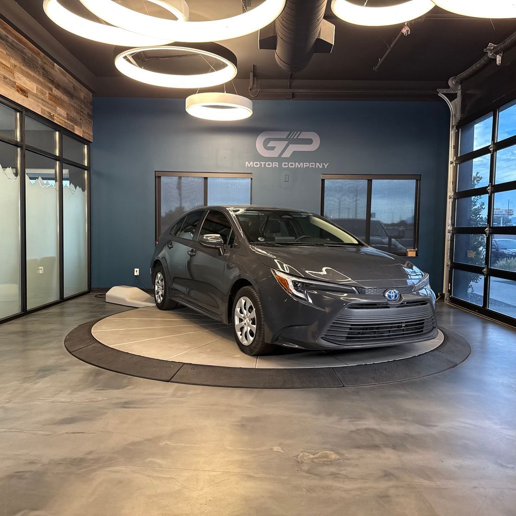 2023 Toyota Corolla Hybrid LE