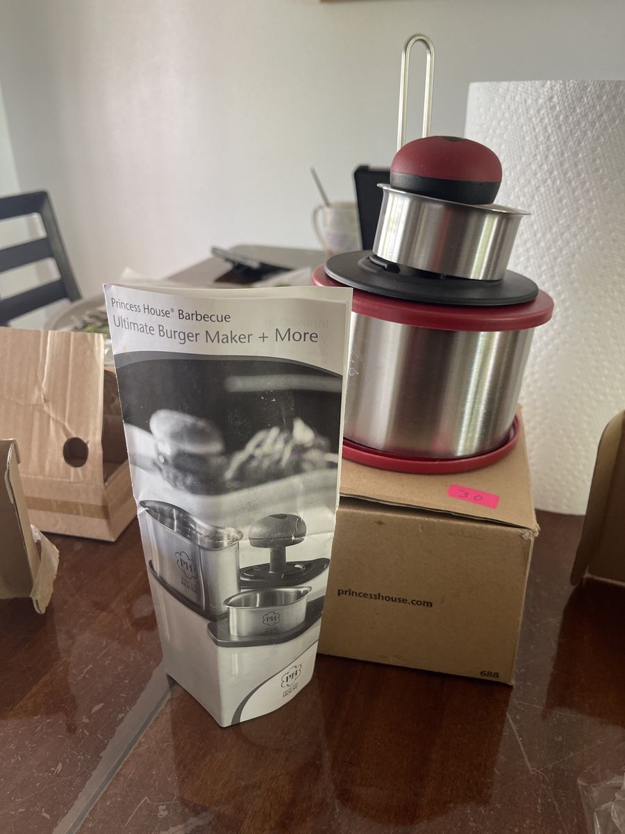 Princess house Burger Maker