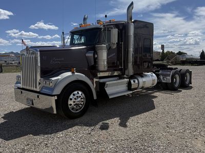 2017 Kenworth W900