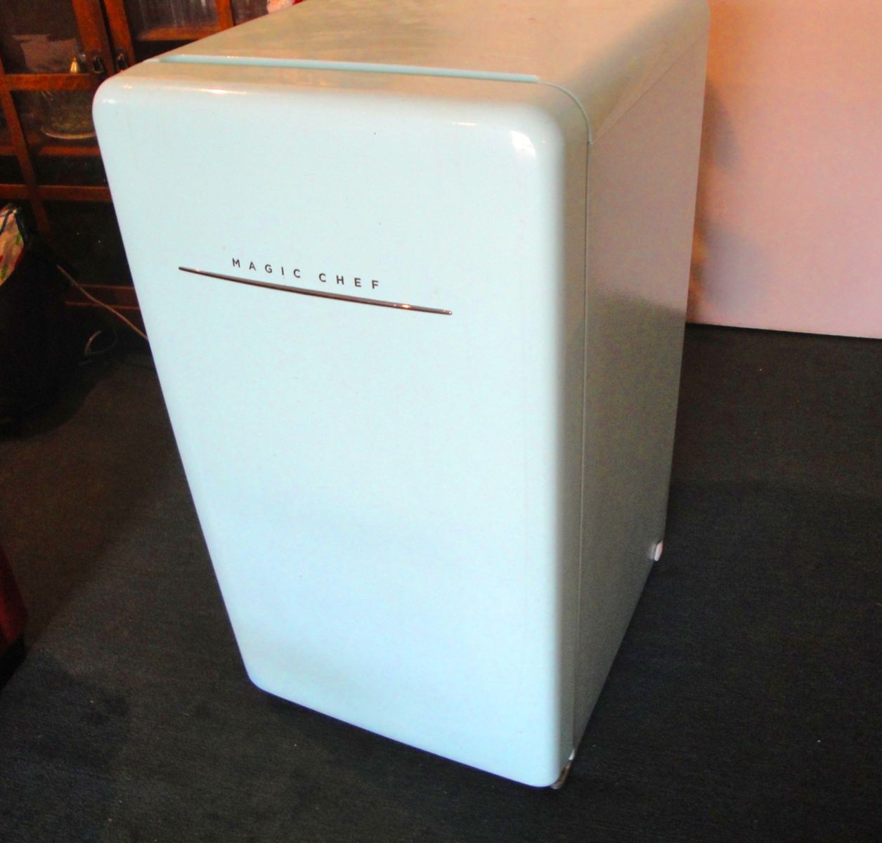 Magic Chef Retro Mini Fridge with Freezer – Mint Green