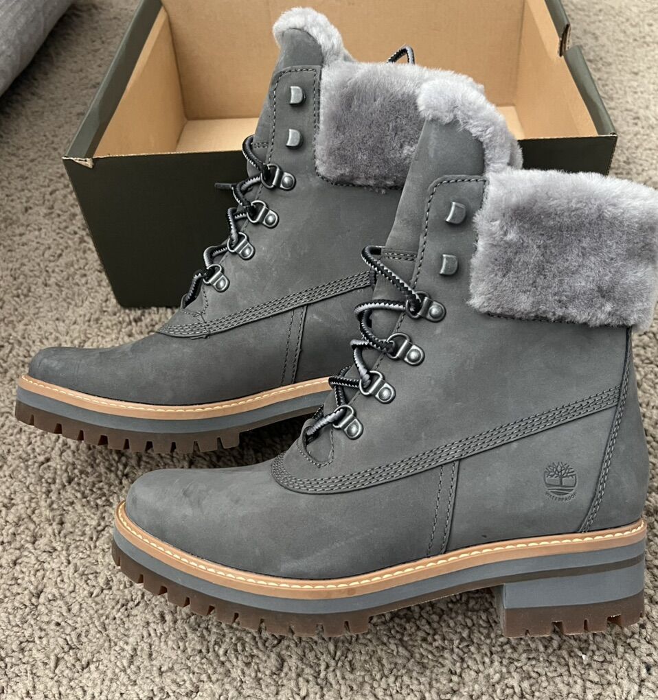 Timberland Courmayeur Valley WP boots Size 9m