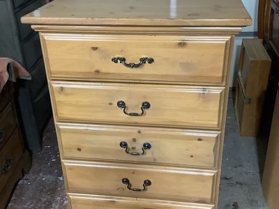 All Wood 5 Drawer Dresser