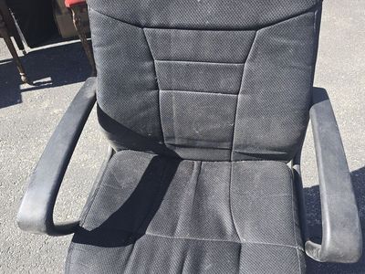 nice office chair.