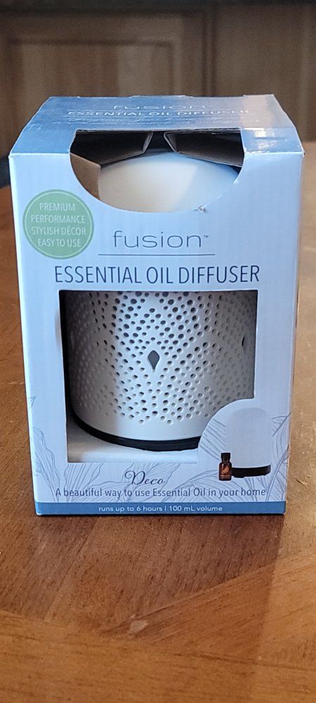 Fusion Essential Oil Diffuser - 100 mL, Ultrasonic, 6-Hour Run Time, Color-Changing LED Lights